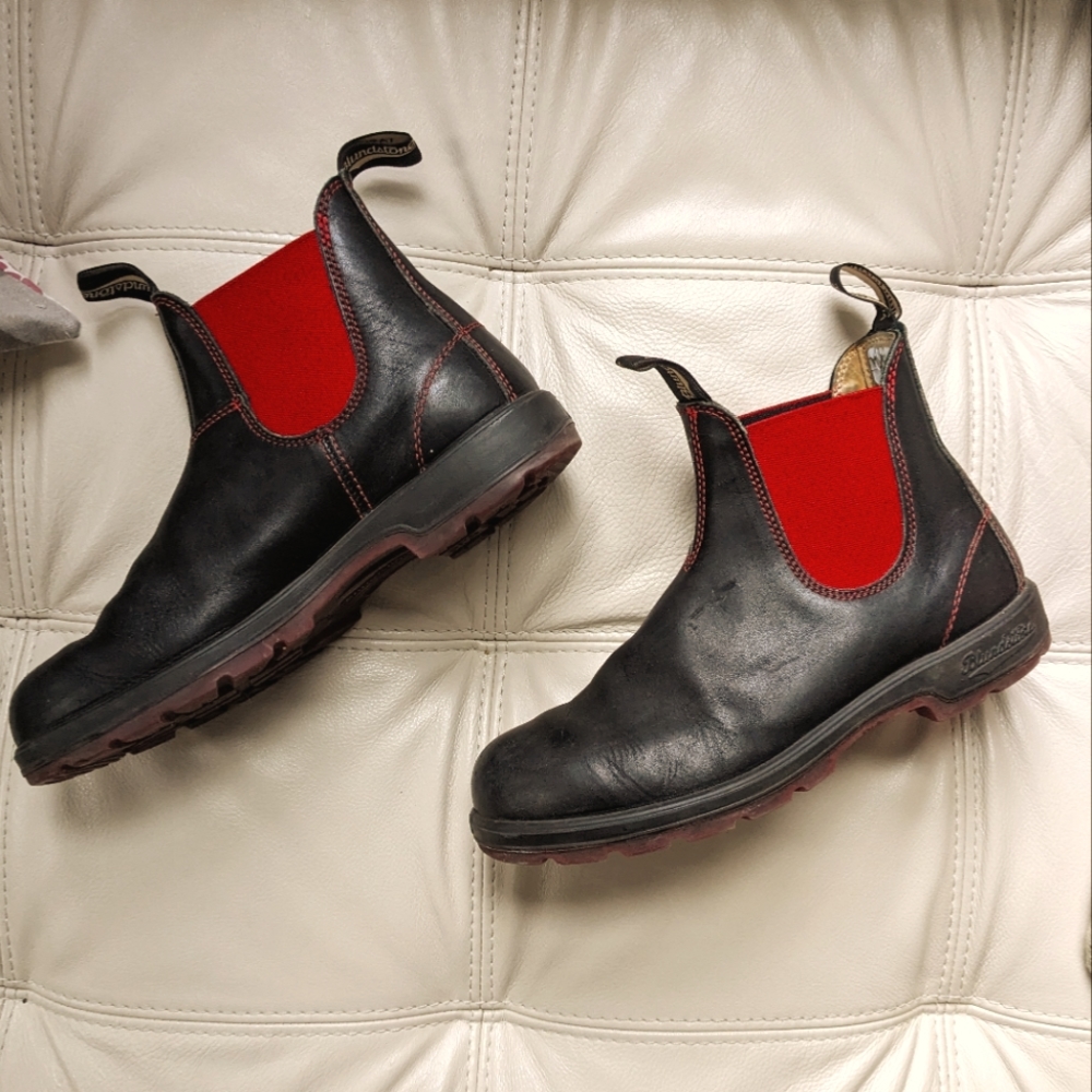 Blundstone Chelsea boots